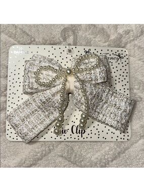 DANBAR GLOBAL Child Adult Ivory Gold White Tweed Faux Pearl Over Bow Hair Clip